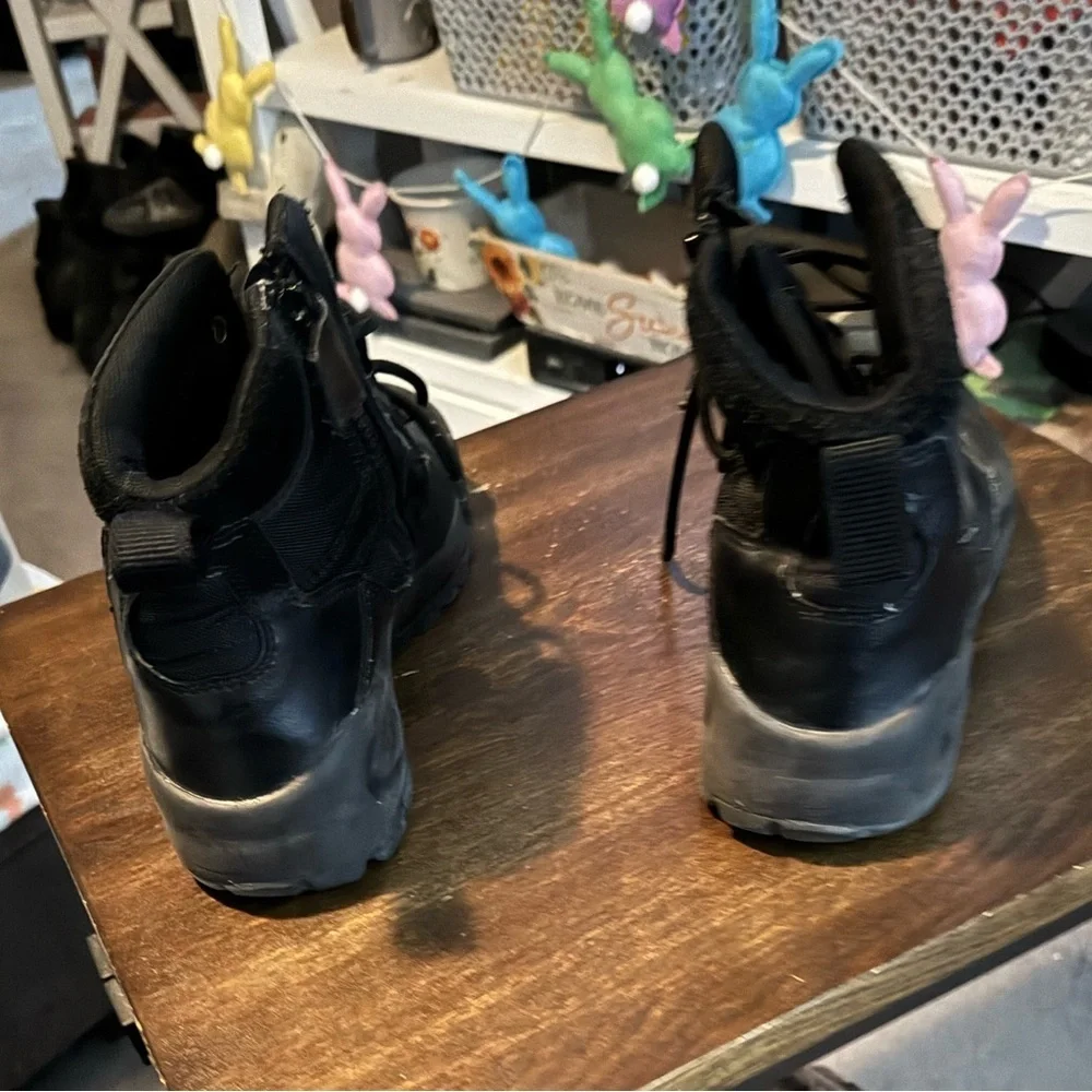 5.11  | Work Boot with Side Zipper in Black | size 7 in Men’s | 9 in Women’s